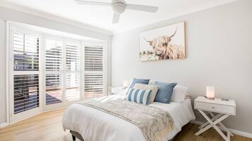 4 bedrooms, iron/ironing board, travel cot, free WiFi