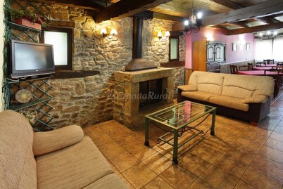 Casa Rural Sierra de Tabanera en San Andrés, Soria con barbacoa y jardín amplio