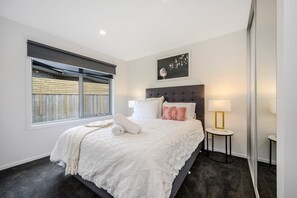 2 bedrooms, iron/ironing board, travel cot, WiFi