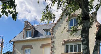 APPARTEMENT LUMINEUX AU SEIN D'UNE PETITE RESIDENCE AVEC JARDIN