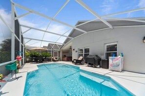 Pool - Private 4 BDR Oasis in Kissimmee with Pool | BBQ (Kissimmee)
