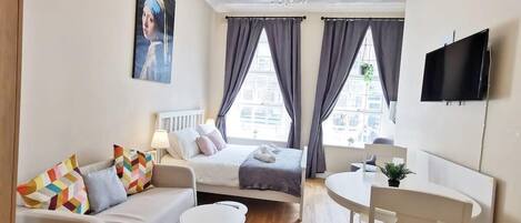 Desk, iron/ironing board, travel cot, WiFi