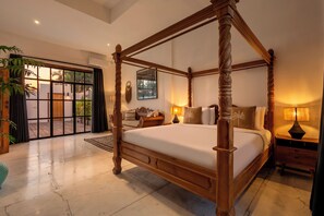 3 bedrooms, premium bedding, desk, bed sheets - Villa Maje by Alfred in Bali (Seminyak)