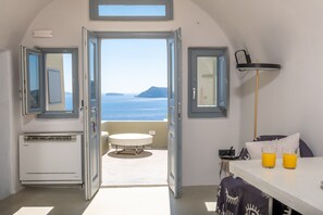 Luxury Suite, Hot Tub, Sea View | Living area - SantorOia Luxury Suites (Santorini)
