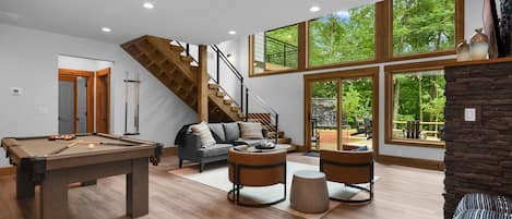 TV connectée, cheminée