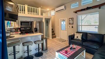 Fridge, oven, stovetop, coffee/tea maker