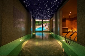 Un sauna, baño turco, tratamientos corporales, exfoliaciones corporales
