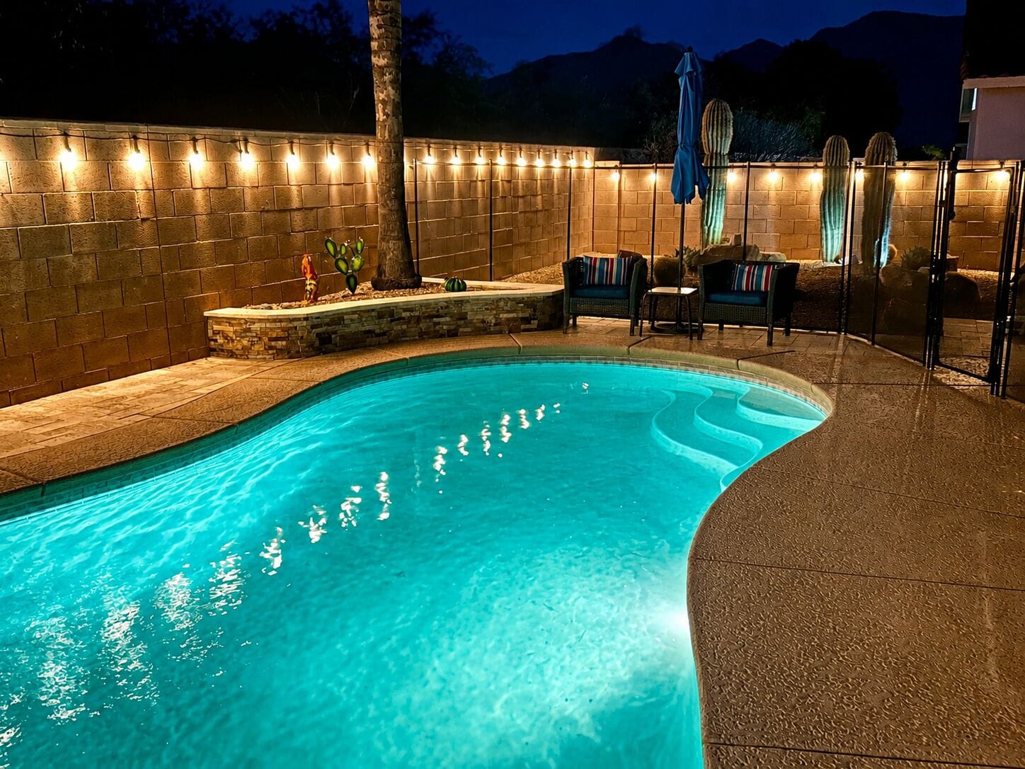 Enjoy your summer evenings by the pool.