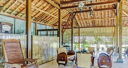 SPOT ON 90742 Kinanthy Homestay Syariah