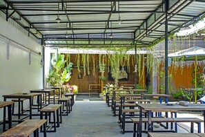 Restaurant - OYO 90863 Omah Kost Syariah (Tulungagung)
