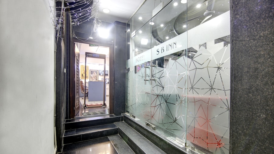 Hotel S B Inn Paharganj