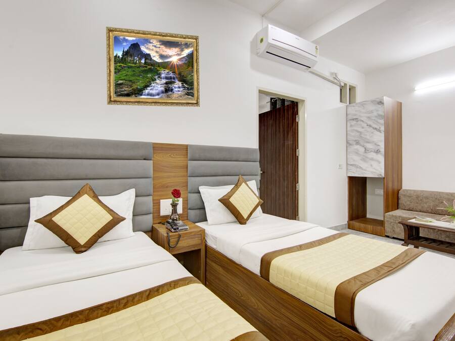 Suíte família | Escrivaninha, espaço de trabalho para notebook, quartos à prova de som