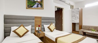 Hotel S B Inn Paharganj