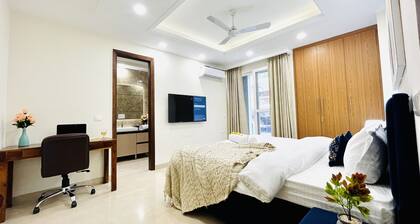 BluO Modern 3BHK MAX Saket -Lift, Parking , Balcony.