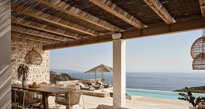 Luxury Modern Greek Villa With Exceptional sea Views