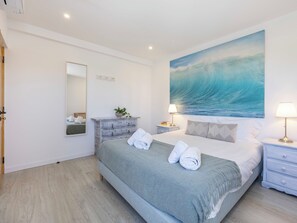 3 bedrooms, iron/ironing board, WiFi, bed sheets - Apartment Júlio Pomar (Sagres)