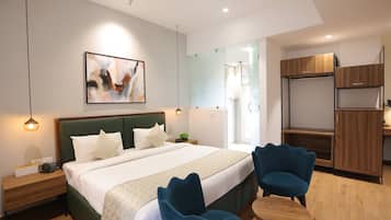 Studio+ | 1 bedroom, memory foam beds, desk, soundproofing