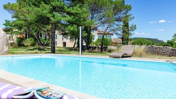 Piscina all'aperto