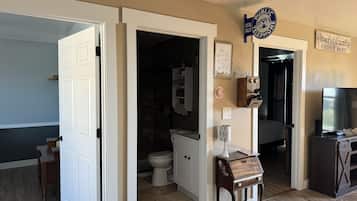 2 chambres, fer et planche Ă  repasser, Wi-Fi gratuit, draps fournis