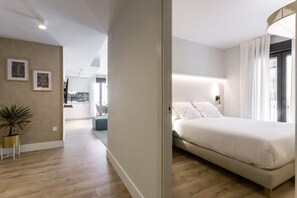 4 bedrooms - Moderno Apartamento con 4 Dormitorios Ideal Para 8 (Sevilla)