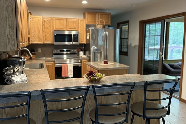 KĂŒhlschrank, Mikrowelle, Ofen, Herdplatte