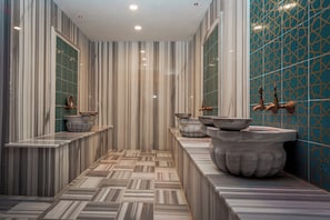 Couples treatment rooms, sauna, steam room, Turkish bath - Library Hotel Erciyes (Kayseri)