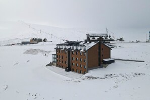 إطلالة على الجبل
