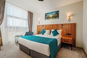 Deluxe Room, Mountain View | Minibar, in-room safe, laptop workspace, blackout curtains - Library Hotel Erciyes (Kayseri)