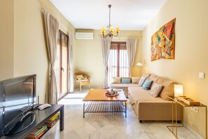 San Esteban 3 | Coin séjour | Télévision à écran plat