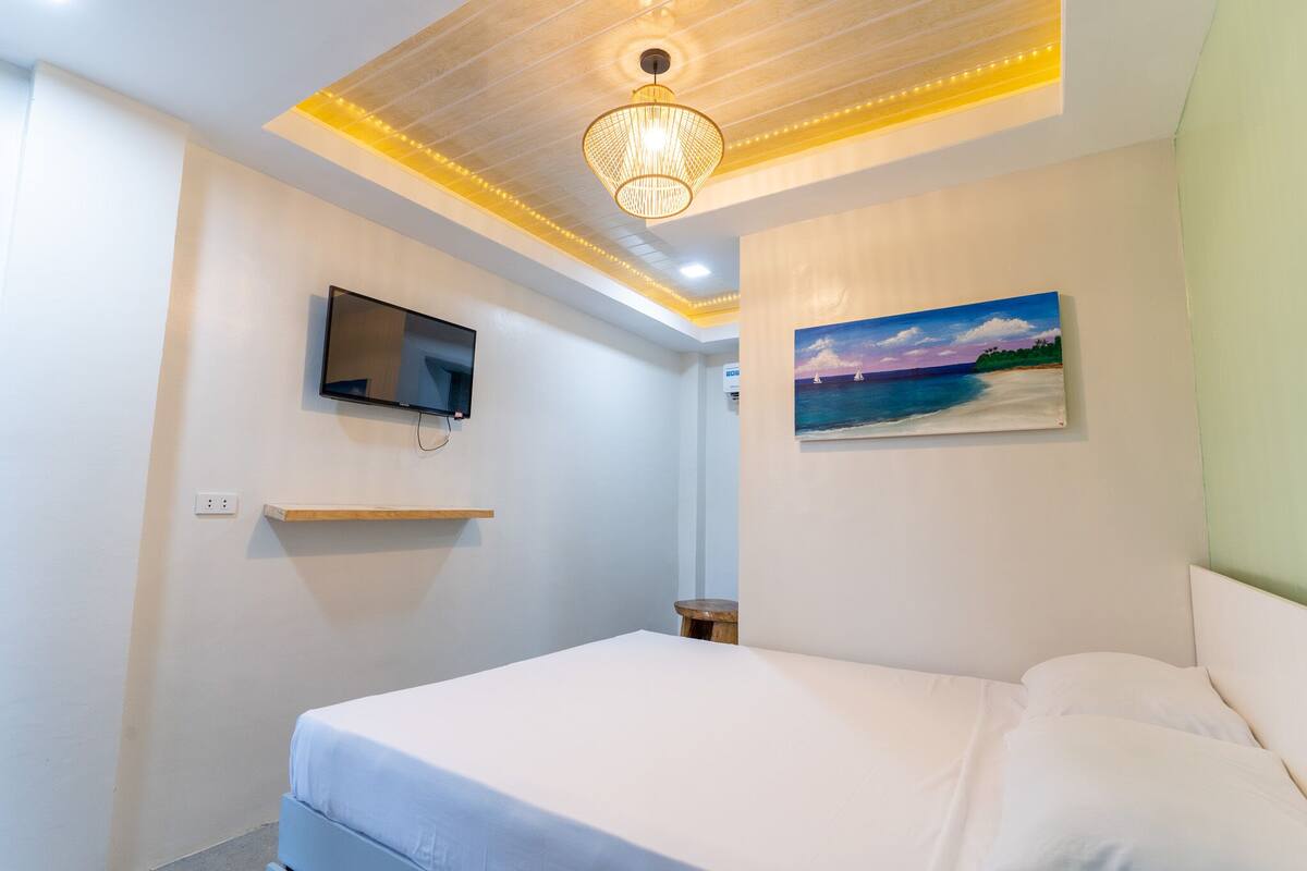 Deluxe Room | 1 bedroom, free WiFi