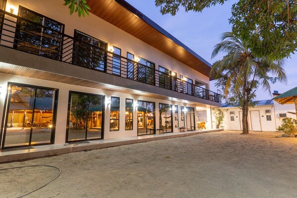 Exterior - Bamboo Paraiso Beach Resort (Alaminos)