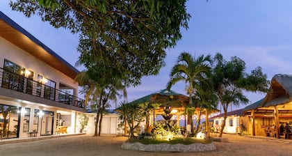 Bamboo Paraiso Beach Resort