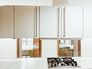 Private kitchen - Cozy Luxurious Affordable Condo in City Central (Daerah Khusus Ibukota Jakarta)