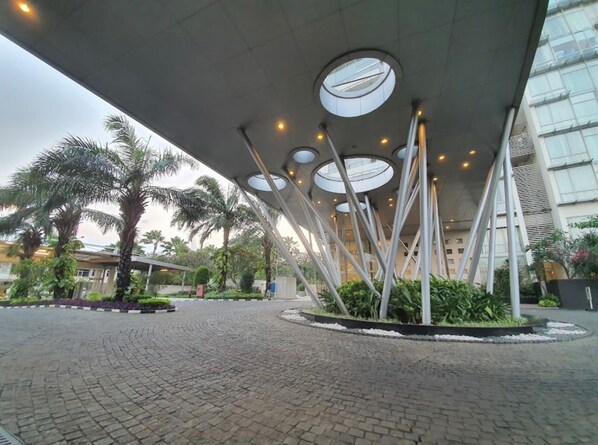 Property grounds - Cozy Luxurious Affordable Condo in City Central (Daerah Khusus Ibukota Jakarta)