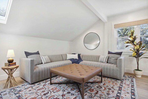TV, Netflix, Hulu, streaming services - 8BR Lakefront Estate | Pool, Hot Tub & Lake Access (Savannah)