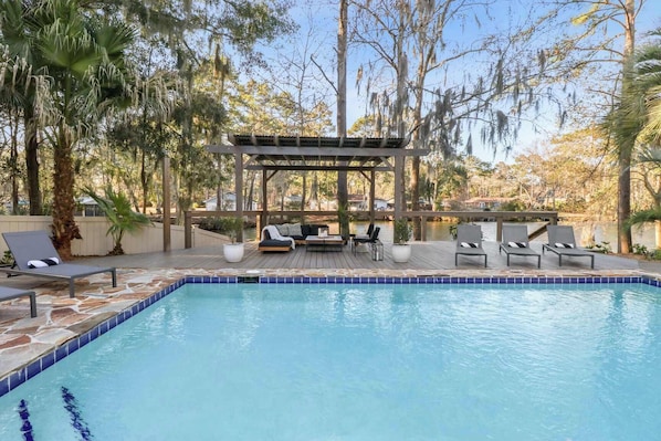 Pool - 8BR Lakefront Estate | Pool, Hot Tub & Lake Access (Savannah)