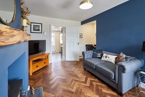 TV, fireplace, DVD player, books - Host & Stay | Castle View Cottage (Barnard Castle)
