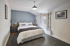 2 habitaciones, tabla de planchar con plancha y wifi gratis 