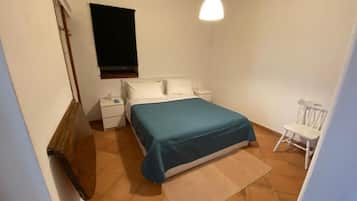 4 Schlafzimmer, BĂŒgeleisen/BĂŒgelbrett, Reisekinderbett, kostenloses WLAN
