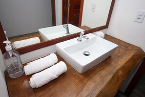 Premium Chalet | Bathroom