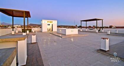 Rooftop Lounge w/Ocean Views, Pool, Near Malecón