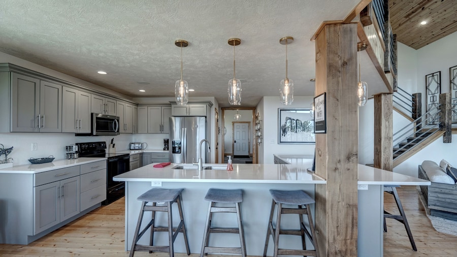 Missing Link Chalet at Terry Peak