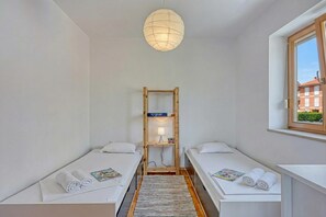 Family Apartment, Multiple Bedrooms (Apartment Good Life) | 2 bedrooms, iron/ironing board, bed sheets - Apartment Good Life (Medulin)
