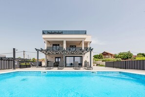 Pool - Villa Katarina (Benkovac)