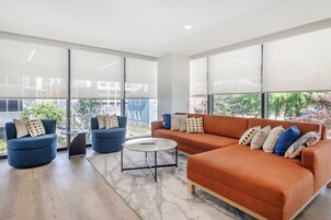 Suíte executiva | Wi-Fi de cortesia, roupa de cama