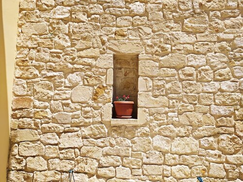 Zoe's House w/ Panoramic View 2 BR AC 5min Walk DT