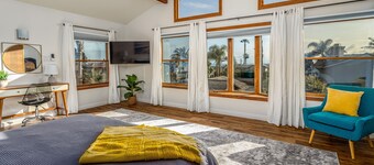 Coastal Carlsbad 5 Bedroom Getaway