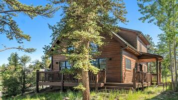 Condo, 2 Bedrooms | Exterior