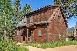 Condo, 2 Bedrooms | Exterior