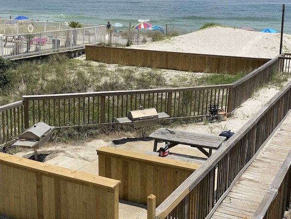 Condo, 1 Bedroom | Property grounds